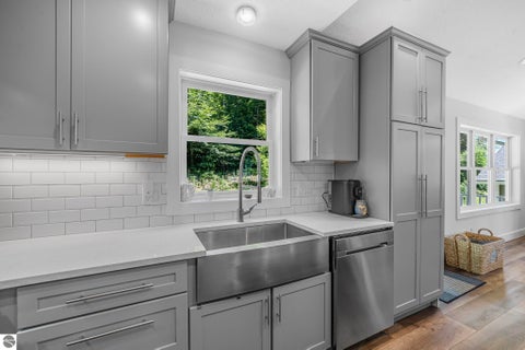 Tiny photo for 4294 Eagle Vale, Traverse City, MI 49684 (MLS # 1948112)
