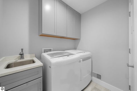 Tiny photo for 4294 Eagle Vale, Traverse City, MI 49684 (MLS # 1948112)