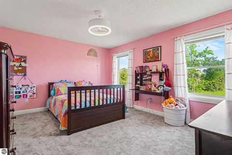 Tiny photo for 105 W Broomfield Road, Mt Pleasant, MI 48858 (MLS # 1945509)