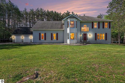 Tiny photo for 105 W Broomfield Road, Mt Pleasant, MI 48858 (MLS # 1945509)