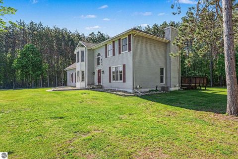 Tiny photo for 105 W Broomfield Road, Mt Pleasant, MI 48858 (MLS # 1945509)