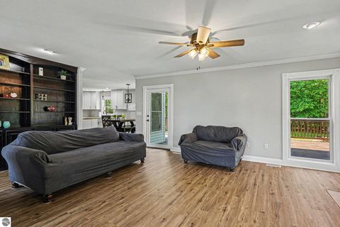 Tiny photo for 105 W Broomfield Road, Mt Pleasant, MI 48858 (MLS # 1945509)