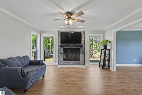 Tiny photo for 105 W Broomfield Road, Mt Pleasant, MI 48858 (MLS # 1945509)