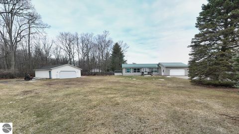 Tiny photo for 2019 Sequoia Court, Lake Isabella, MI 48893 (MLS # 1943156)