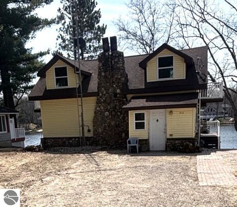 Tiny photo for 716 Forest Boulevard, Lake, MI 48632 (MLS # 1943973)