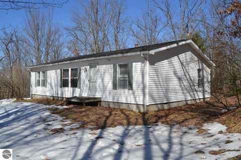 Tiny photo for 10389 Billman Road, Roscommon, MI 48653 (MLS # 1942875)
