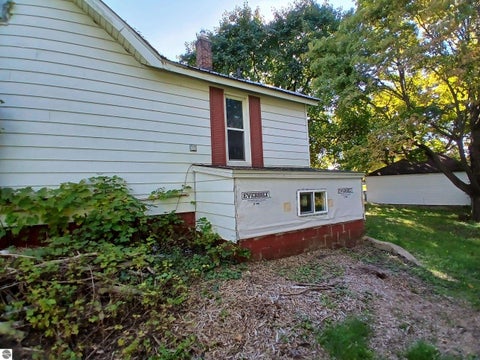 Tiny photo for 607 W Wright Street, West Branch, MI 48661 (MLS # 1951267)