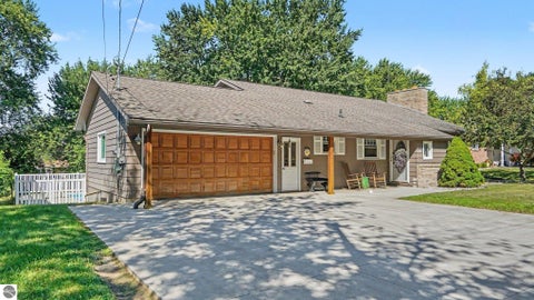 Tiny photo for 201 Westview Drive, Alma, MI 48801 (MLS # 1949784)
