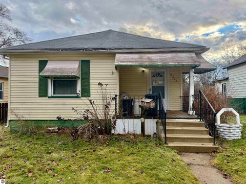 Photo of 2312 Durand Street, Saginaw, MI 48602 (MLS # 1941548)