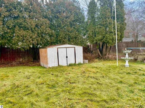 Tiny photo for 2312 Durand Street, Saginaw, MI 48602 (MLS # 1941548)