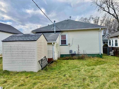Tiny photo for 2312 Durand Street, Saginaw, MI 48602 (MLS # 1941548)