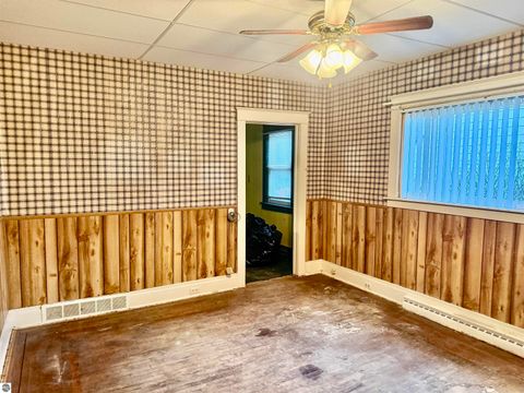 Tiny photo for 2312 Durand Street, Saginaw, MI 48602 (MLS # 1941548)