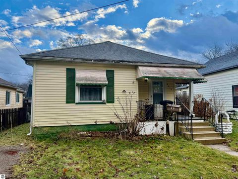 Tiny photo for 2312 Durand Street, Saginaw, MI 48602 (MLS # 1941548)