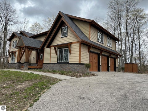 Photo of 7058 Shade Tree Lane, Traverse City, MI 49685 (MLS # 1944566)