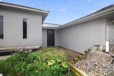 Tiny photo for 5478 N Bliss Road, Elwell, MI 48832 (MLS # 1950202)