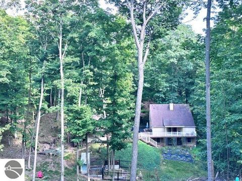 Photo of 10520 S Dalzell Road, Traverse City, MI 49684 (MLS # 1943645)