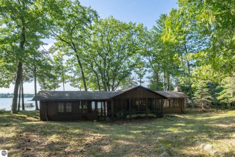 Tiny photo for 276 E Traverse Lake Road, Cedar, MI 49621 (MLS # 1950124)
