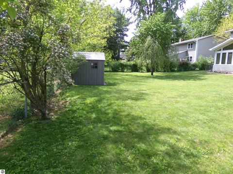 Tiny photo for 1324 E Bennett Street, Mt Pleasant, MI 48858 (MLS # 1945593)
