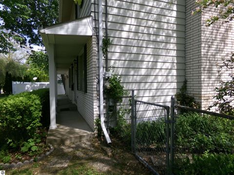 Tiny photo for 1324 E Bennett Street, Mt Pleasant, MI 48858 (MLS # 1945593)