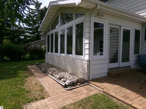 Tiny photo for 1324 E Bennett Street, Mt Pleasant, MI 48858 (MLS # 1945593)