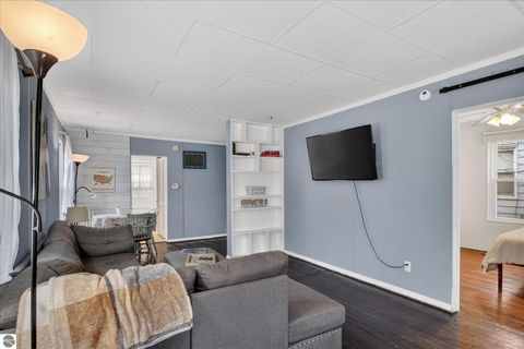 Tiny photo for 1815 W Genesee, Saginaw, MI 48602 (MLS # 1943068)