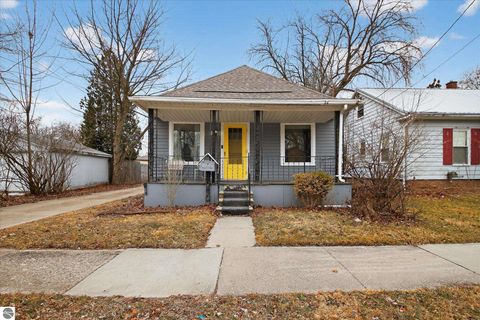 Tiny photo for 1815 W Genesee, Saginaw, MI 48602 (MLS # 1943068)