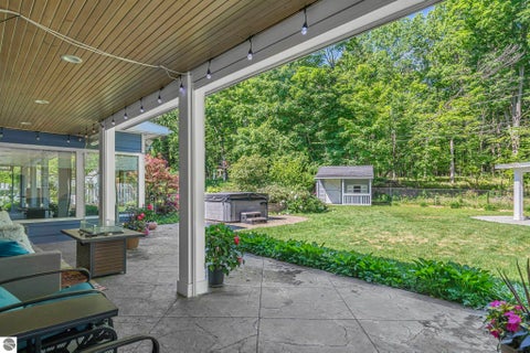 Tiny photo for 529 Monroe Street, Traverse City, MI 49684 (MLS # 1947059)