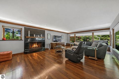 Tiny photo for 529 Monroe Street, Traverse City, MI 49684 (MLS # 1947059)