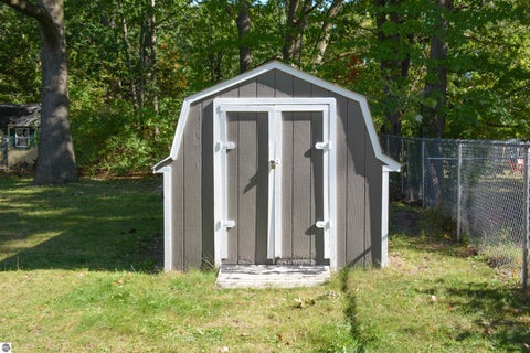 Tiny photo for 1029 Grant Street, Traverse City, MI 49686 (MLS # 1951468)