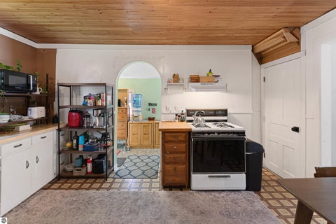 Tiny photo for 1029 Grant Street, Traverse City, MI 49686 (MLS # 1951468)