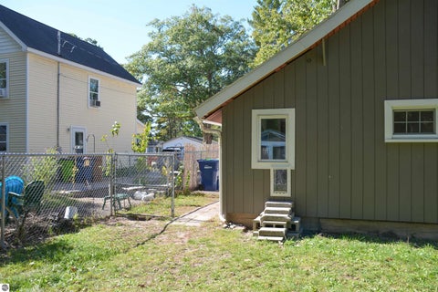 Tiny photo for 1029 Grant Street, Traverse City, MI 49686 (MLS # 1951468)