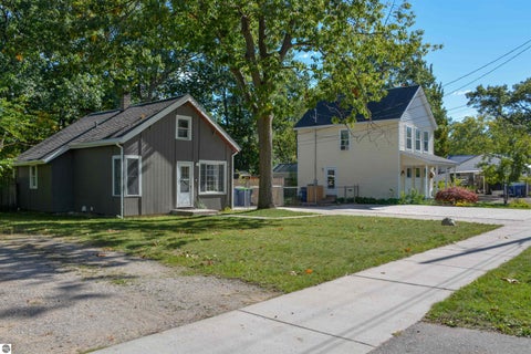 Tiny photo for 1029 Grant Street, Traverse City, MI 49686 (MLS # 1951468)