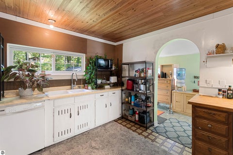 Tiny photo for 1029 Grant Street, Traverse City, MI 49686 (MLS # 1951468)