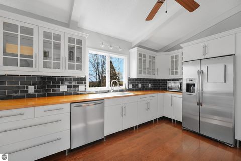 Tiny photo for 3216 Zimmerman Road, Traverse City, MI 49685 (MLS # 1945079)