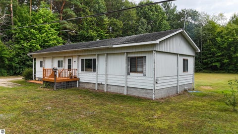 Tiny photo for 3759 S Loomis Road, Mt Pleasant, MI 48858 (MLS # 1949966)