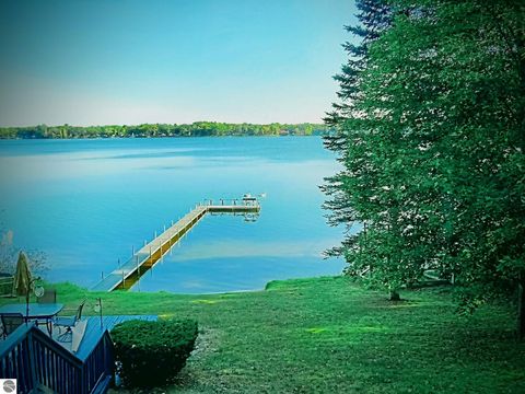 Tiny photo for 6466 Westshore Drive, Oscoda, MI 48750 (MLS # 1946350)