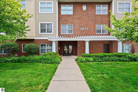 Tiny photo for 1011 Lake Ridge Drive #201, Traverse City, MI 49684 (MLS # 1948661)