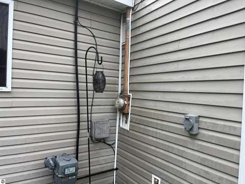 Tiny photo for 2157 Ash Street, Standish, MI 48658 (MLS # 1947841)