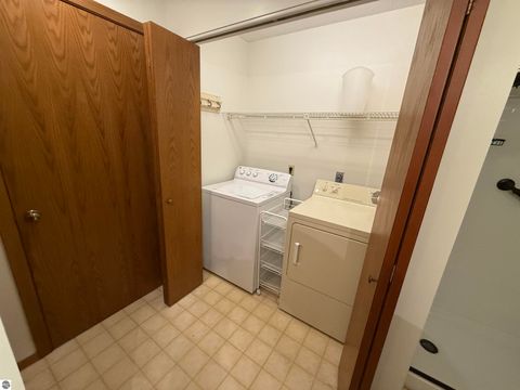 Tiny photo for 2154 Hammond Place W Pl, Traverse City, MI 49686 (MLS # 1941666)