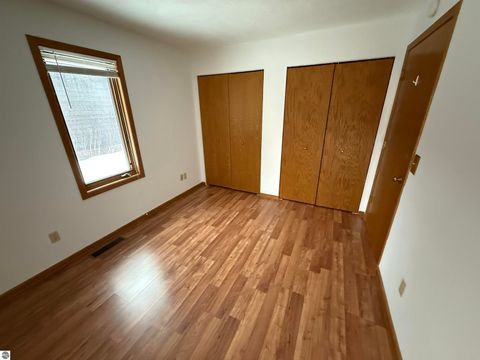 Tiny photo for 2154 Hammond Place W Pl, Traverse City, MI 49686 (MLS # 1941666)