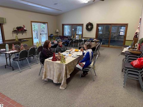 Tiny photo for 2154 Hammond Place W Pl, Traverse City, MI 49686 (MLS # 1941666)