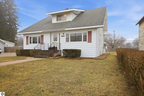 Tiny photo for 430 Bridge Avenue, Alma, MI 48801 (MLS # 1948743)