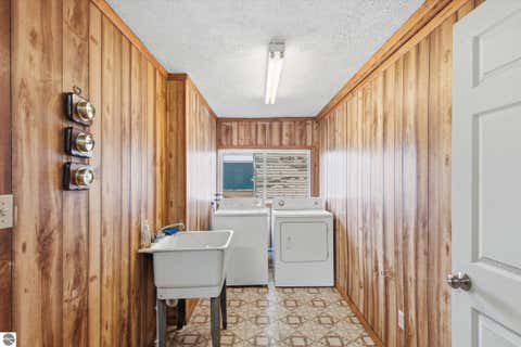 Tiny photo for 430 Bridge Avenue, Alma, MI 48801 (MLS # 1948743)
