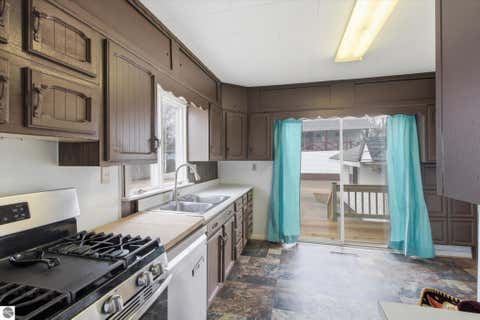 Tiny photo for 430 Bridge Avenue, Alma, MI 48801 (MLS # 1948743)