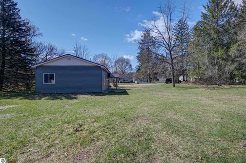 Tiny photo for 304 Lincoln Street, Kalkaska, MI 49646 (MLS # 1944054)
