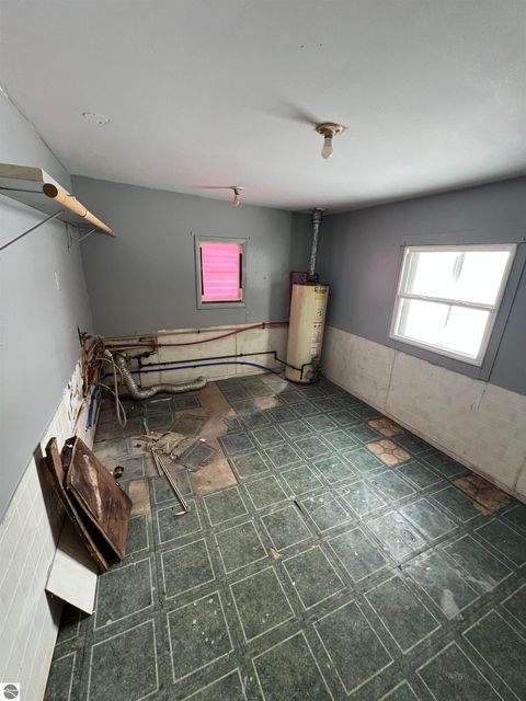 Tiny photo for 519 Allen Avenue, Alma, MI 48801 (MLS # 1941772)