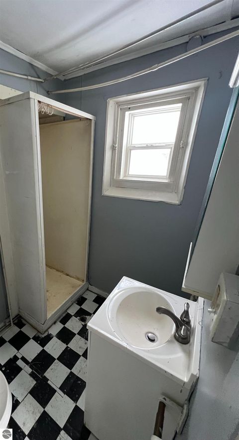 Tiny photo for 519 Allen Avenue, Alma, MI 48801 (MLS # 1941772)