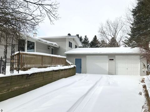 Photo of 2415 50th Avenue, Lakeview, MI 48850 (MLS # 1941926)