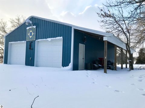 Tiny photo for 2415 50th Avenue, Lakeview, MI 48850 (MLS # 1941926)