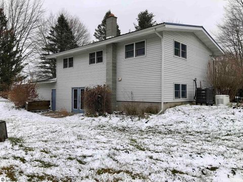 Tiny photo for 2415 50th Avenue, Lakeview, MI 48850 (MLS # 1941926)